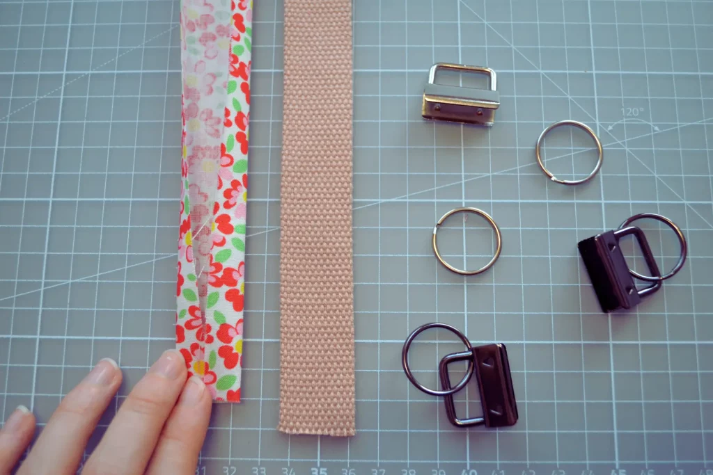 Wristlet-avaimenperä