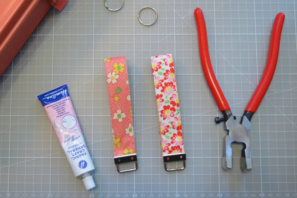 Wristlet-avaimenperä