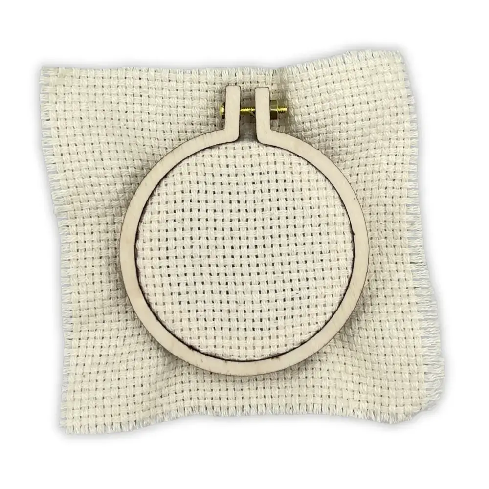 Mini kirjontakehys 3,3cm, kotimainen koivu